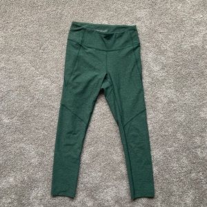 Outdoor Voices 3/4 warmup legging